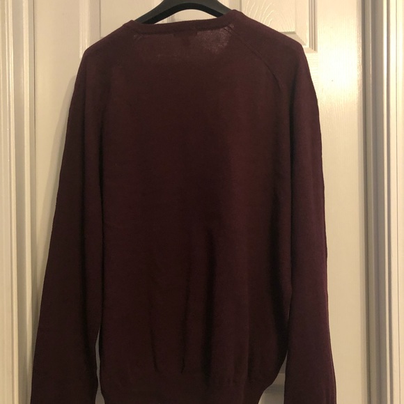 New J.CREW V-Neck Men’s Sweater - Picture 4 of 6